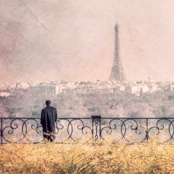 Le Vieil homme et la Tour Eiffel - Photographie d'art - Photographie artistiques